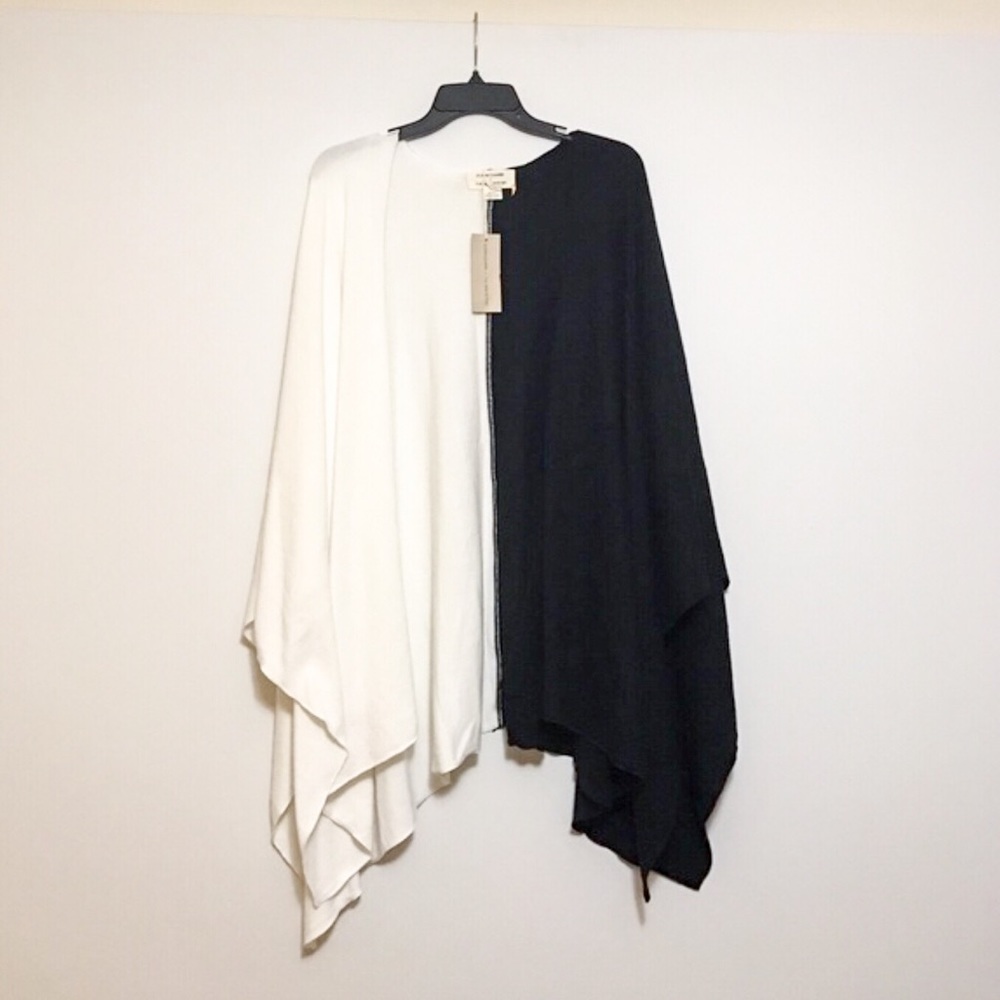 🎊SOLD OUT🎊Donni Charm x Zoe Report Cape - Picture 4 of 8